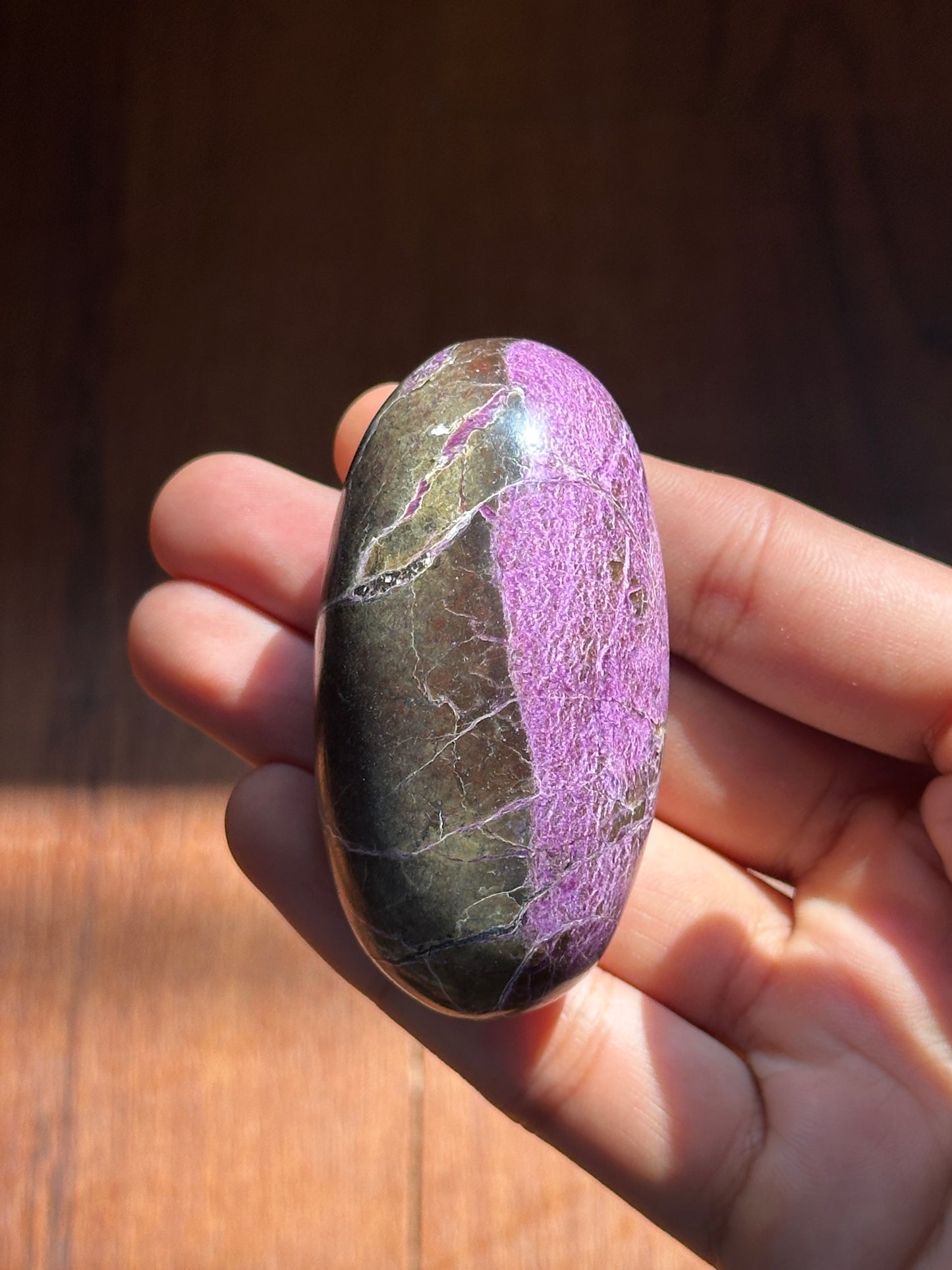 Stichtite (Atlantisite) Lingam