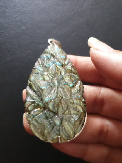 Labradorite Pendant 925 Silver - Atyahara Rocks and Minerals