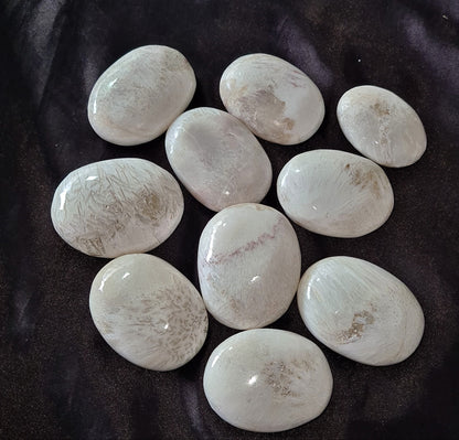 Scolecite Palm Stones