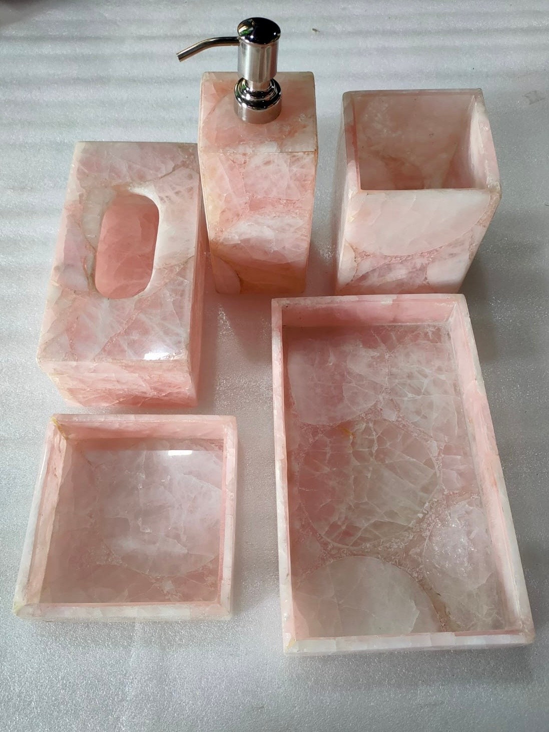 Elegant Resin Bathroom Set